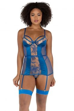 Roma Costume Floral Embroidered And Satin Chemise