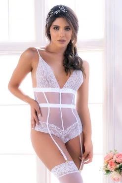 Mapalé Delicate Lace And Mesh Garter Teddy